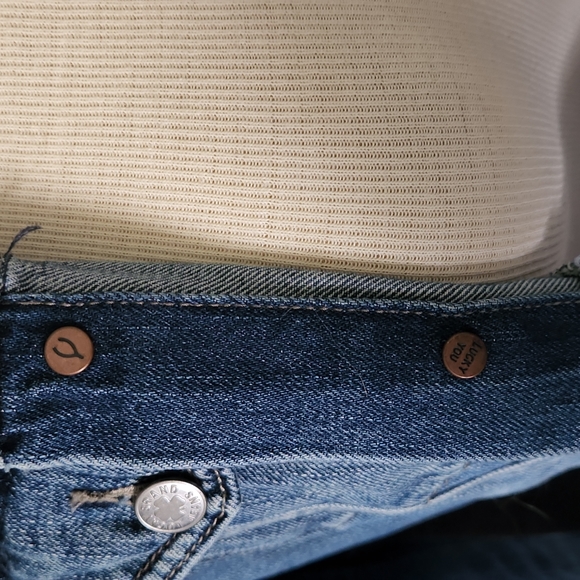 Lucky Brand "Tomboy Trucker" Distressed Denim Jacket Size M - Picture 6 of 10